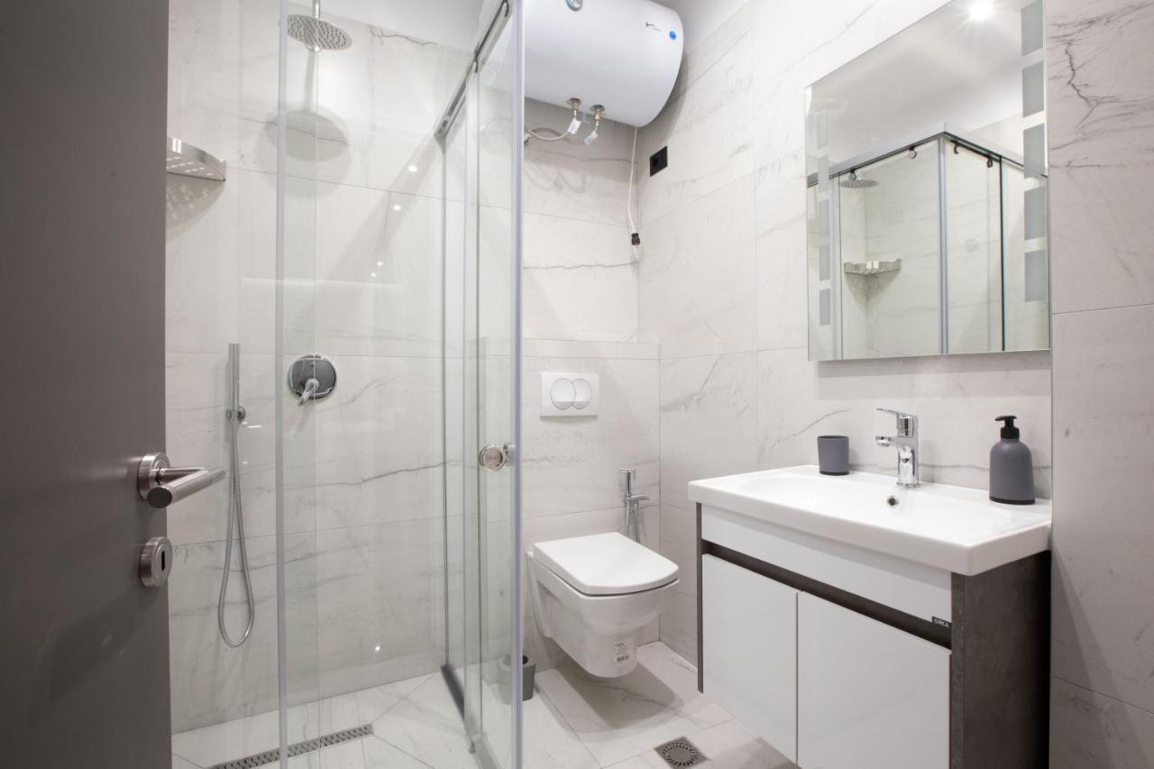 Dea'S Apartaments Tiranë Ngoại thất bức ảnh