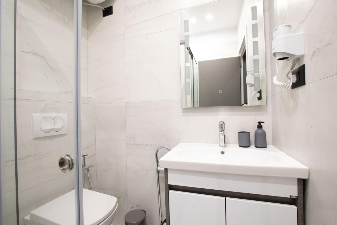 Dea'S Apartaments Tiranë Ngoại thất bức ảnh