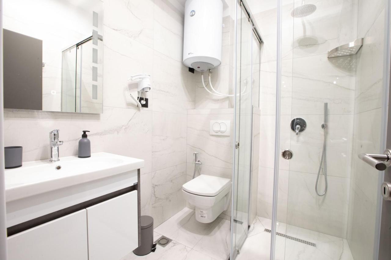 Dea'S Apartaments Tiranë Ngoại thất bức ảnh